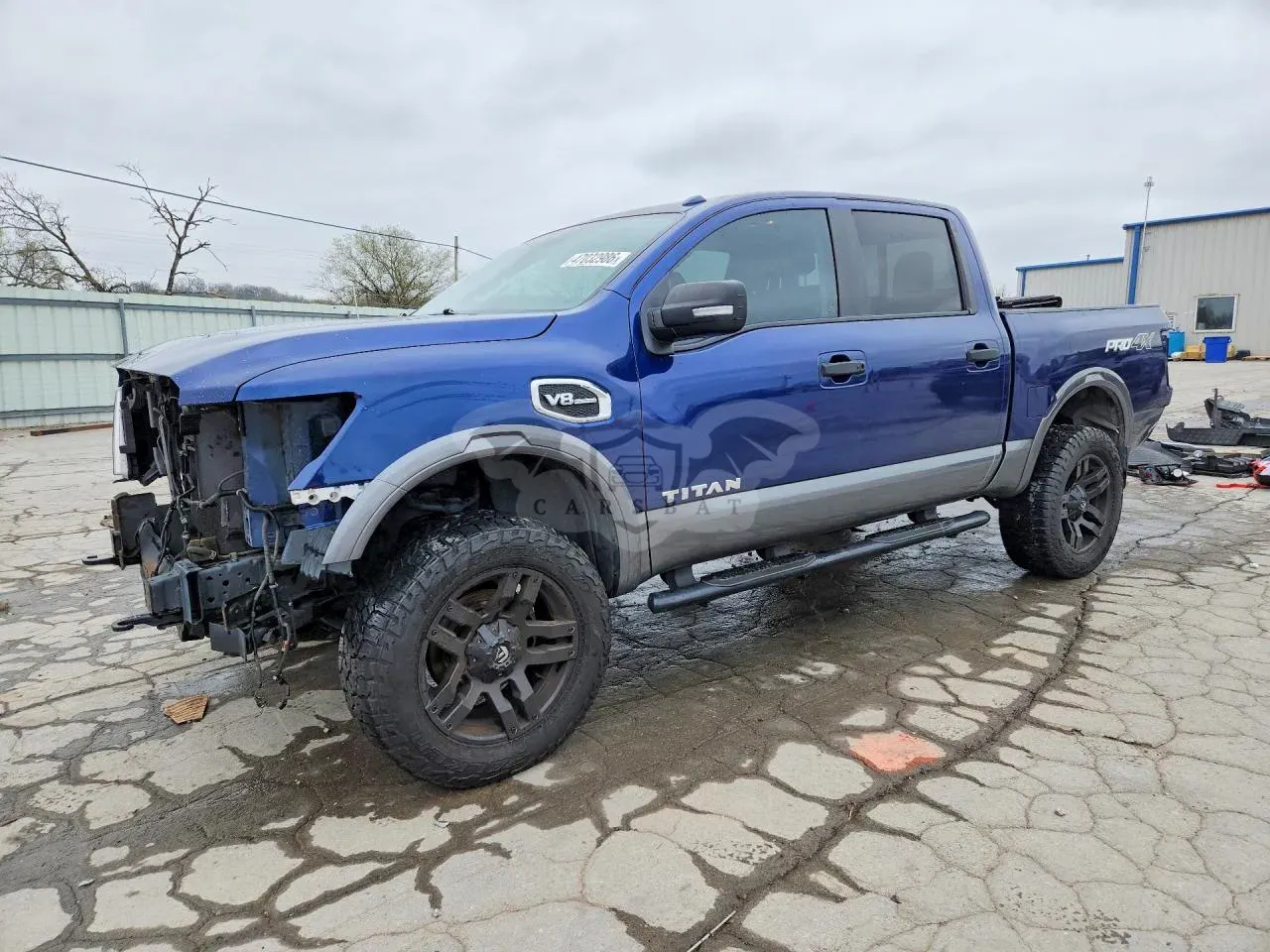 Nissan Titan 5.6L 8 2017