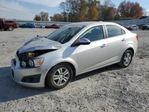 Chevrolet Aveo (Sonic) 1.8L 4 2015