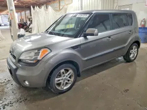 Kia Soul 2.0L 4 2011