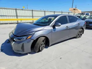 Nissan Sentra 2.0L 4 2025