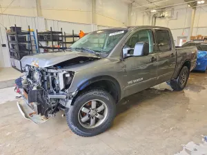 Nissan Titan 5.6L 8 2014