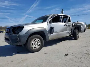 Toyota Tacoma 2.7L 4 2015