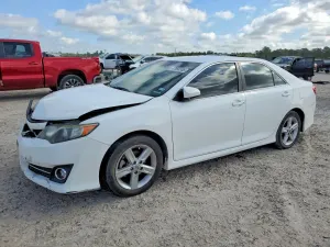 Toyota Camry 2.5L 4 2014