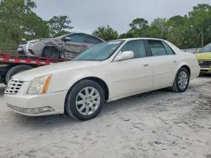 Cadillac DTS 4.6L 8 2011
