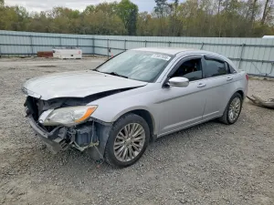 Chrysler 200 2.4L 4 2012