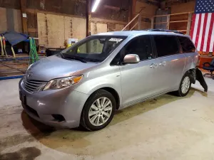 Toyota Sienna 3.5L 6 2017
