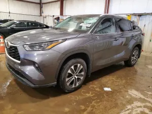 Toyota Highlander 3.5L 6 2022