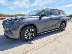 Toyota Highlander 3.5L 6 2022