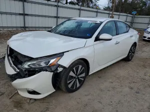 Nissan Altima 2.5L 4 2022