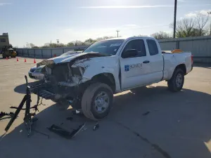 Toyota Tacoma 2.7L 4 2017