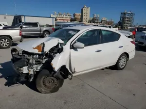Nissan Versa 1.6L 4 2017