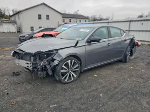 Nissan Altima 2.5L 4 2020