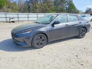 Hyundai Elantra 2.0L 4 2021