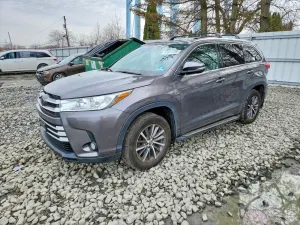 Toyota Highlander 3.5L 6 2018