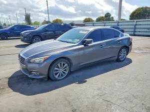 Infiniti Q50 3.7L 6 2015