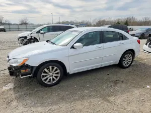 Chrysler 200 2.4L 4 2012