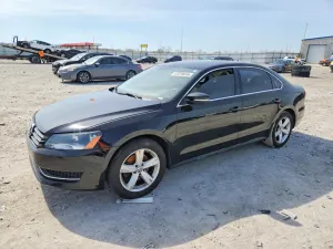 Volkswagen Passat 2.0L 4 2013