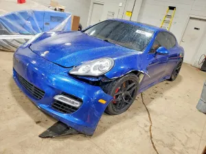 Porsche Panamera 4.8L 8 2011