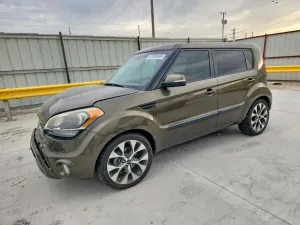 Kia Soul 2.0L 4 2012
