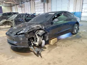 Tesla Model 3 2025