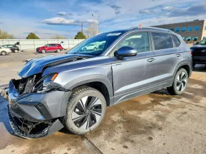 Volkswagen Taos 1.5L 4 2024