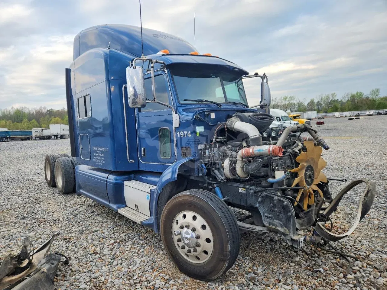 Peterbilt 384 12.9L 6 2014