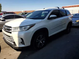 Toyota Highlander 3.5L 6 2019