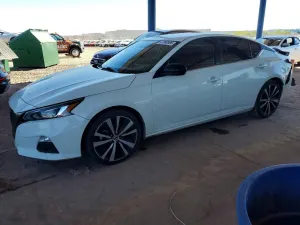 Nissan Altima 2.5L 4 2021