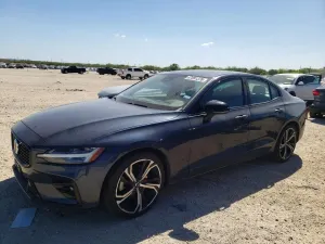 Volvo S60 2.0L 4 2024
