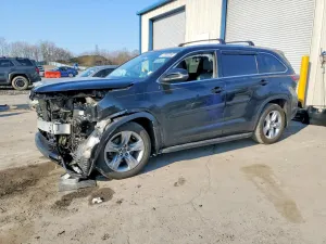 Toyota Highlander 3.5L 6 2016