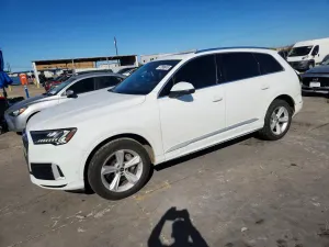 Audi Q7 2.0L 4 2023