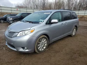 Toyota Sienna 3.5L 6 2014