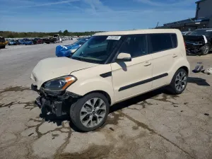 Kia Soul 2.0L 4 2013