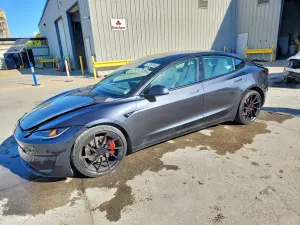 Tesla Model 3 2025
