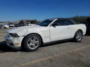 Ford Mustang 3.7L 6 2012