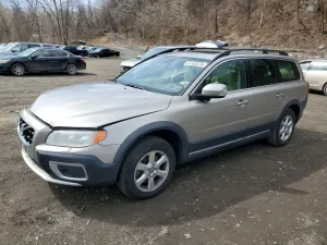 Volvo XC70 3.2L 6 2012