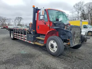 International DuraStar / 4000 6.7L 6 2018