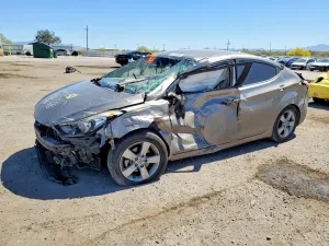 Hyundai Elantra 1.8L 4 2013