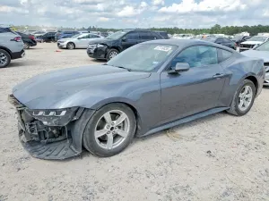 Ford Mustang 2.3L 4 2024