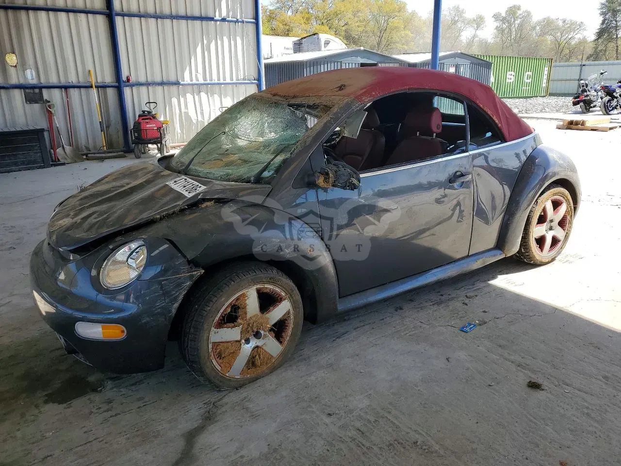 Volkswagen Beetle 2.0L 4 2005