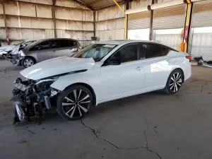 Nissan Altima 2.5L 4 2021