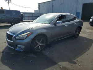 Infiniti Q70 3.7L 6 2018