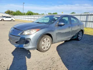 Mazda 3 2.0L 4 2012