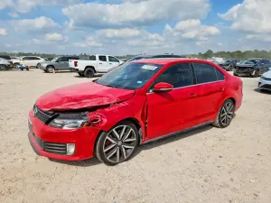 Volkswagen Jetta 2.0L 4 2014