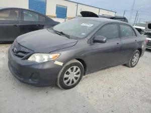 Toyota Corolla BASE 1.8L 4 2011