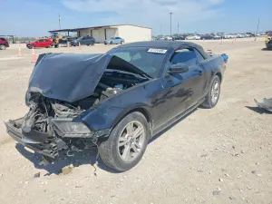 Ford Mustang 3.7L 6 2014