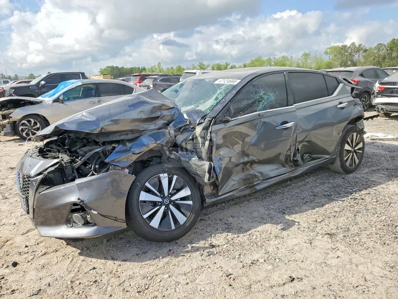 Nissan Altima 2.5L 4 2020