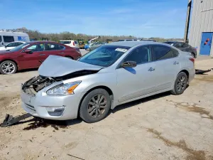 Nissan Altima 2.5L 4 2015