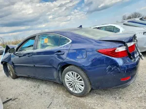 Lexus ES 3.5L 6 2013