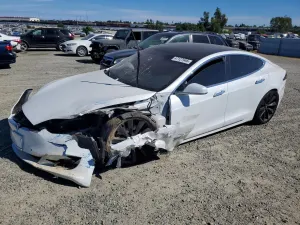 Tesla Model S 2018